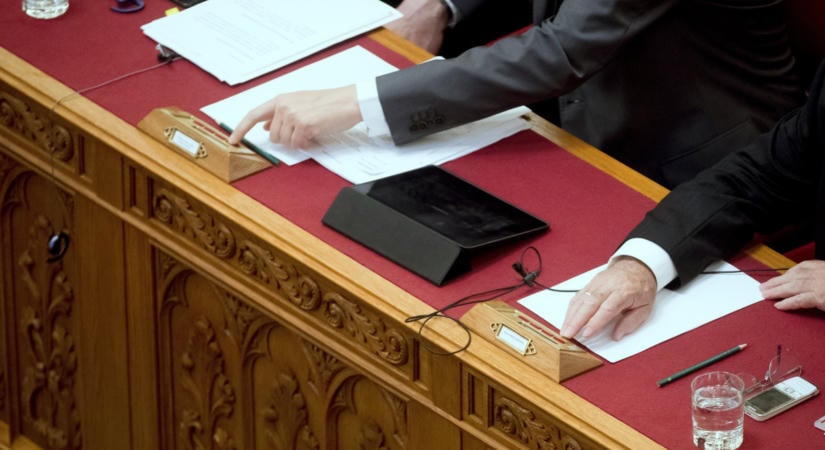 Elfogadták a gyermekvédelmi törvényt is – országgyűlési döntések, Magyar Péter máris reagált
