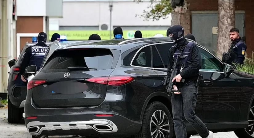 Egy ukrán állampolgárt is őrizetbe vettek a lengyelországi Starlink-állomás felgyújtása miatt