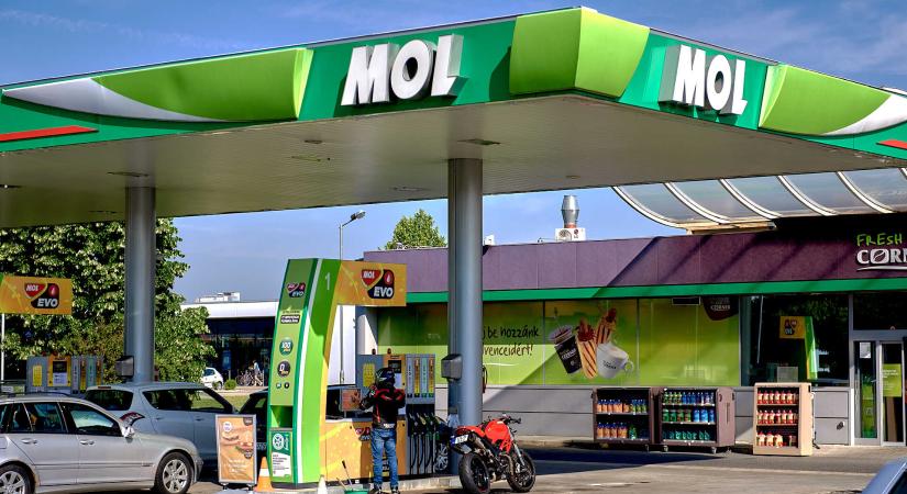 A Mol arra kér minden autóst, hogy csak annyit tankoljon, amennyire szüksége van
