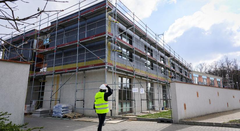 Korszerű központtá válik a fertődi Porpáczy-technikum - Fotó