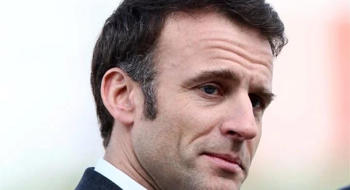 Emmanuel Macron 2009 óta először látogat Szíriába