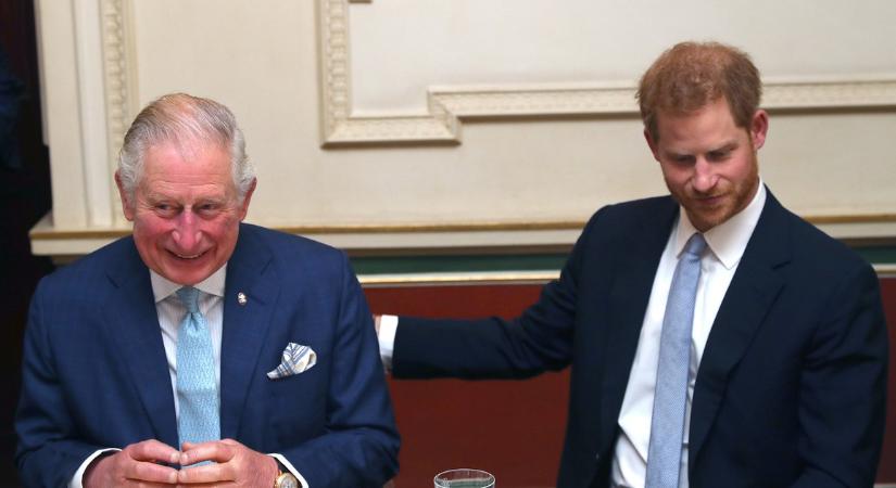Titkos családi békülés? Károly király évek óta először találkozott Harry herceggel és az unokáival
