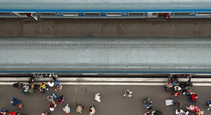 Most jött a rendkívüli hír a Keleti pályaudvarról.Több száz utas hagyta el azonnal a vonatot, és...