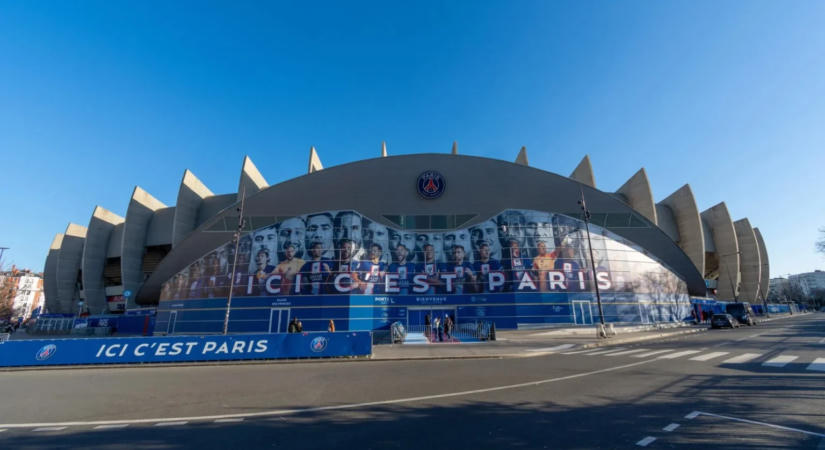 Helyszínt vált a PSG a Parc des Princes gyepszőnyegének károsodása miatt