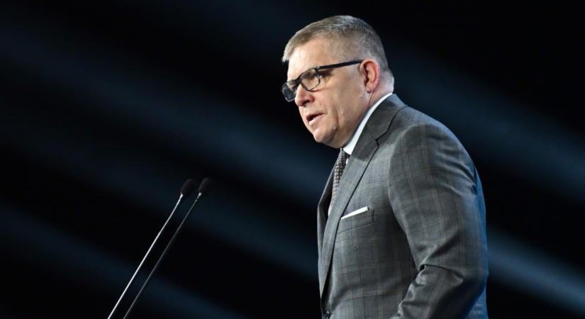 Egy Oroszország elleni háborúról vitázik Robert Fico és a szlovák államfő