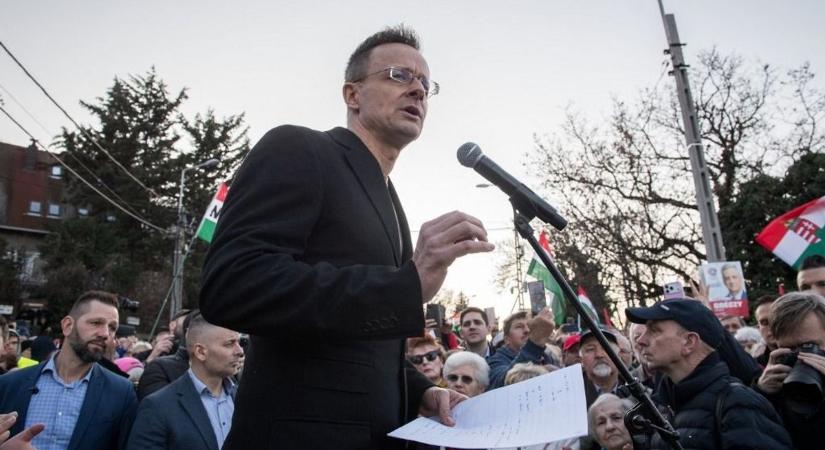 Orbán Viktor őszintén felfedte Tusványoson, milyen szerepe volt Szijjártó Péter BYD-s kinevezésében: "Kifejezetten az én kérésemre és támogatásommal történt"