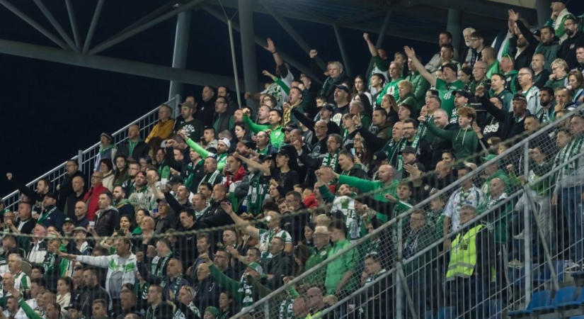 Videón a drámai pillanatok: Lengyel huligánok támadtak rá a Fradi szurkolóira Zabrzeben