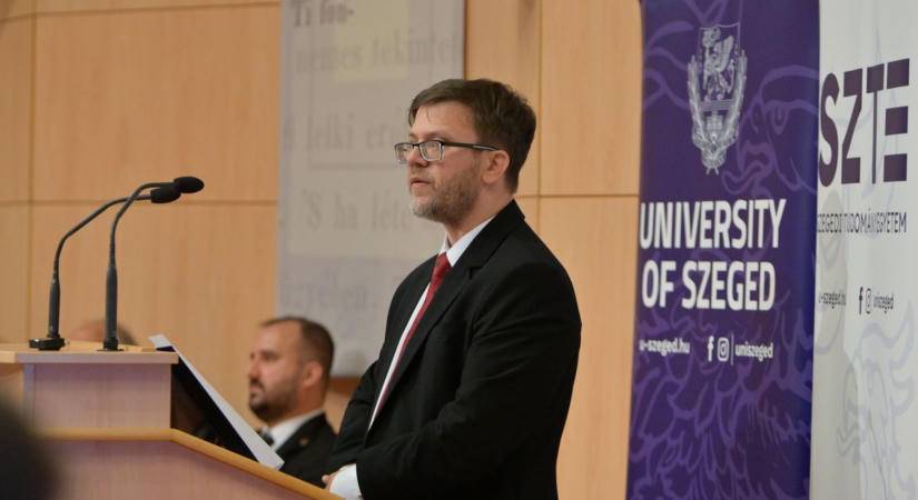 Államtitkár és kuratóriumi elnök is üzent a SZTE tanévnyitóján – galériával