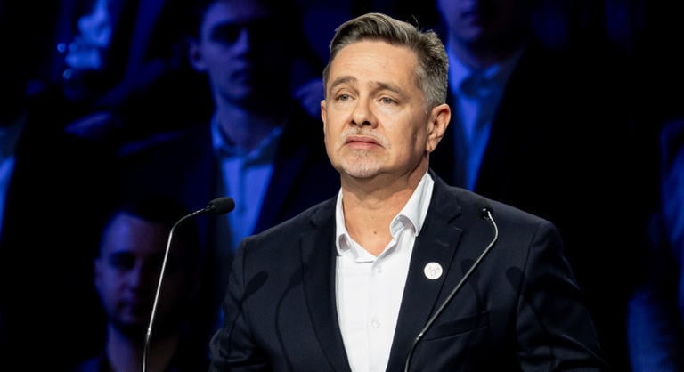 Átverésre figyelmeztet Miskolc polgármestere: hamis e-mailek terjednek a nevében