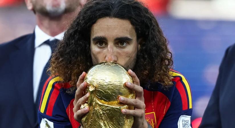 Már nincs visszaút: edzője portréját varratja magára a spanyol válogatott sztárja