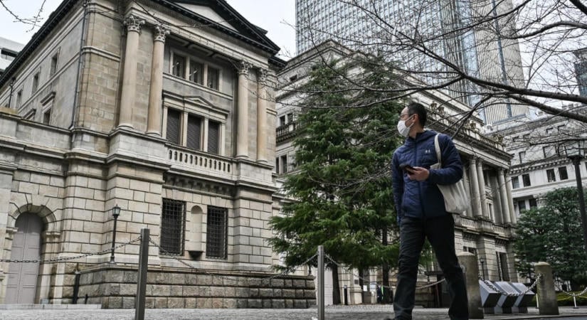 Szigorított a japán jegybank, 31 éves csúcson a kamatszint