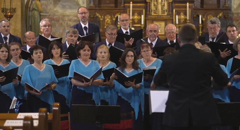 45 éves a Paksi Városi Vegyeskar