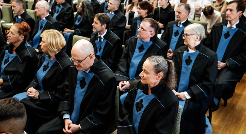 Történelmi kinevezések a PTE-n: elsőként lettek gyógytornász végzettségű professzorok