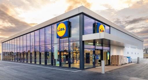 Közel 110 áruházban bővíti az önkiszolgáló kasszák kapacitását a Lidl