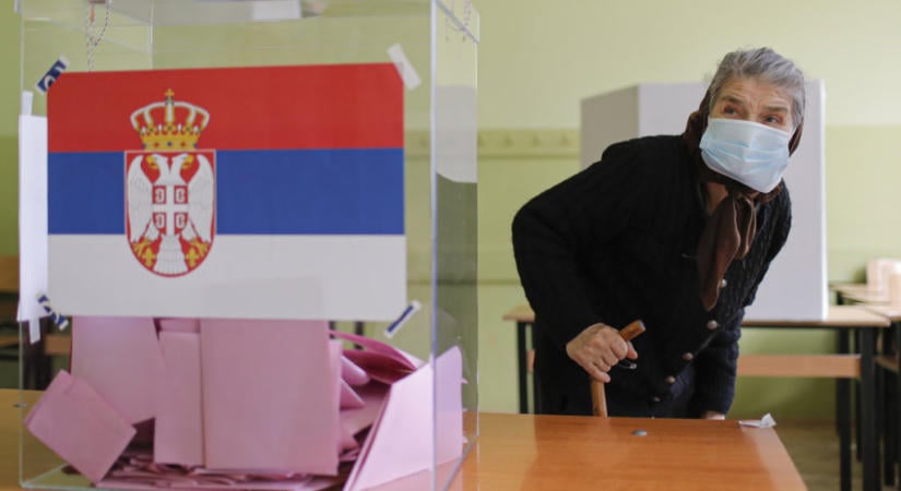 Egy nap alatt mintegy négyszeresére nőtt a szavazóhelyen kívül voksolók száma