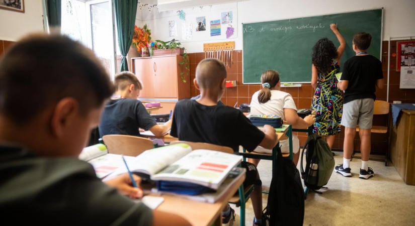 Pedagógusok Szakszervezete: ideje lenne megismerni a részleteket a nevelési és oktatási segítők béremeléséről