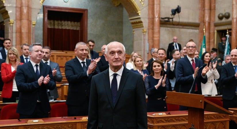 A vétót is megfontolta Baka András, aki a parlament előtt beszélt az új legfőbb ügyészjelöltről