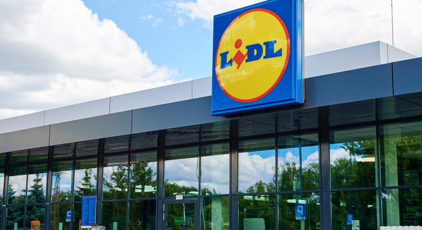 A Lidl már javában készül a nyári szezonra a balatoni üzletekben, ilyen béreket kínálnak