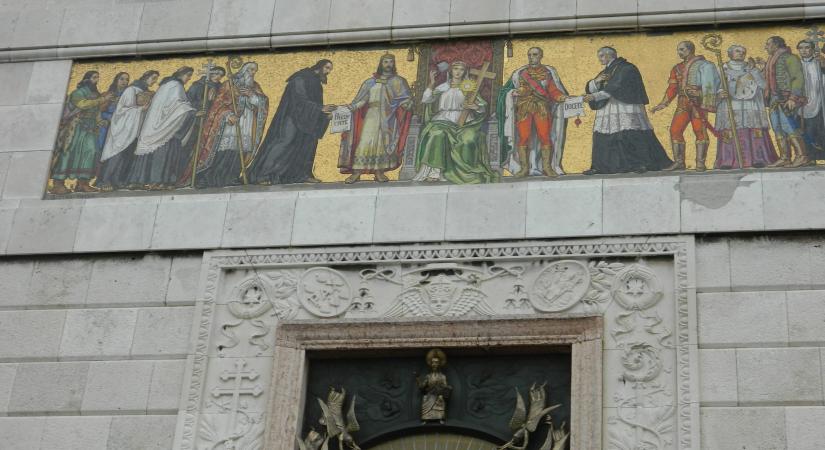 Vala hol – kiállítás Pannonhalmán