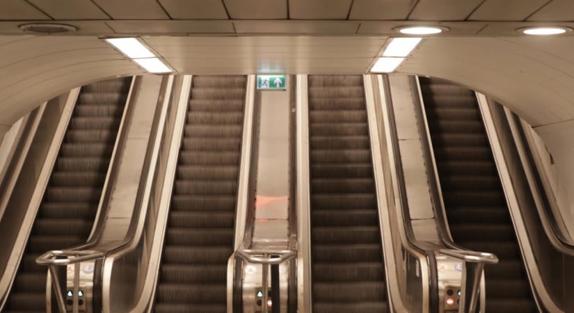 Holttestet találták a Forgách utcai metrómegállónál