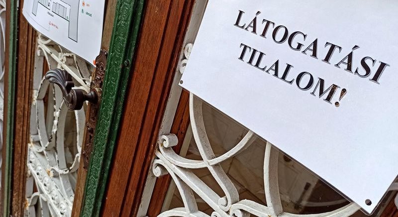 Látogatási tilalmat rendeltek el a Nyíregyházán
