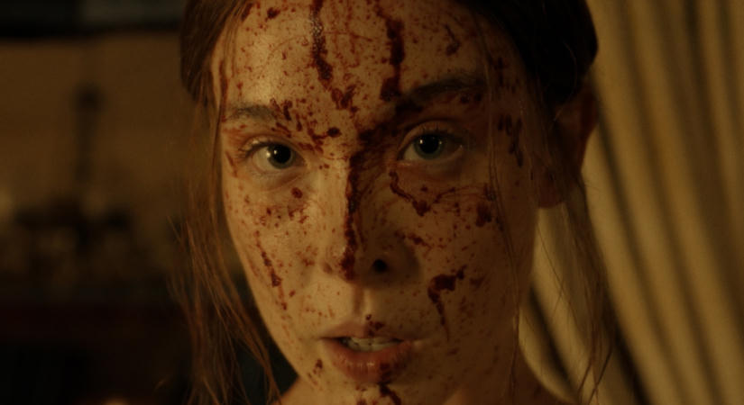 Megérkezett a Szörnyeteg: A Lizzie Borden-sztori első, magyar feliratos előzetese, ami egy véres baltás gyilkosságra és családi borzalmakra készít fel minket