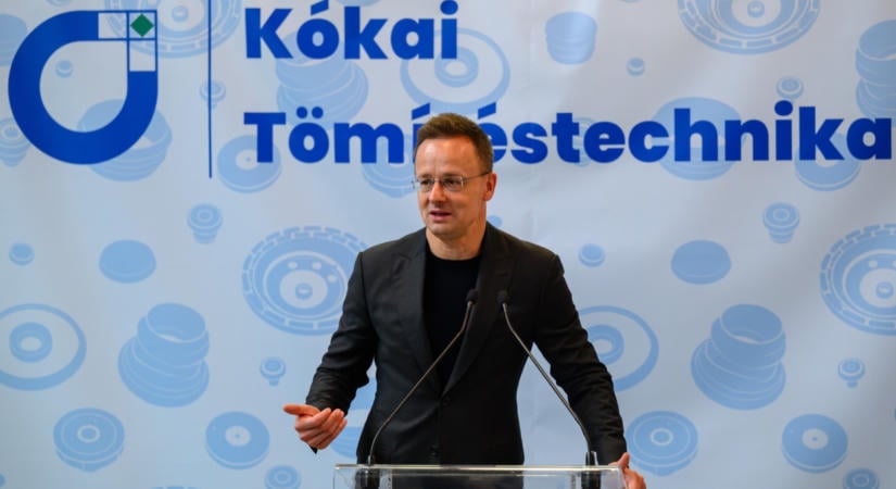 Olyan magánrepülőkért fizetett az állam, amikkel Szijjártó el sem utazott: kiderült, hogy szórták a pénzt a Külügynél