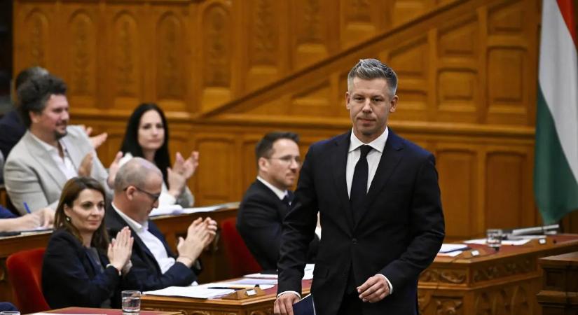 Iskolakezdési támogatásról és közszolgálati médiáról dönthet az Országgyűlés