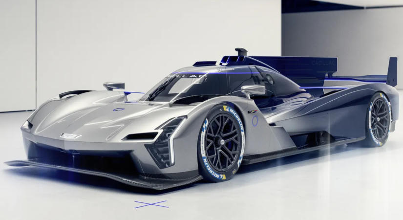 A Forma-1-ben szenvedő Cadillac rendszámos versenyautót villantott