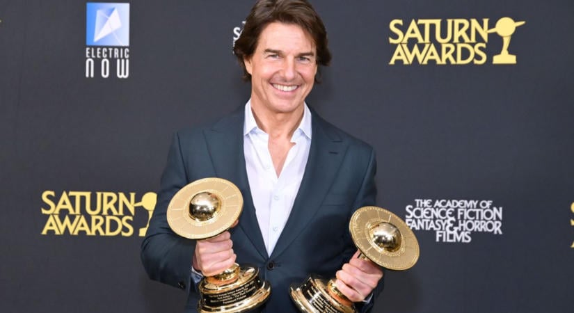 Tom Cruise címlapfotója kiverte a biztosítékot: "Úgy néz ki, mintha egy társkereső appban pózolna olcsó Mr. Októberként"  Galéria