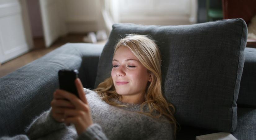 Elképesztő dolog derült ki a magyarok mobiljairól: rengetegen néznek ilyen tartalmakat
