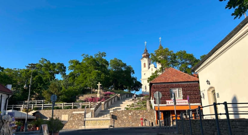 Szabadulnának a tihanyi luxusvilláktól? Egymást érik a félmilliárdos ingatlanok (galéria)