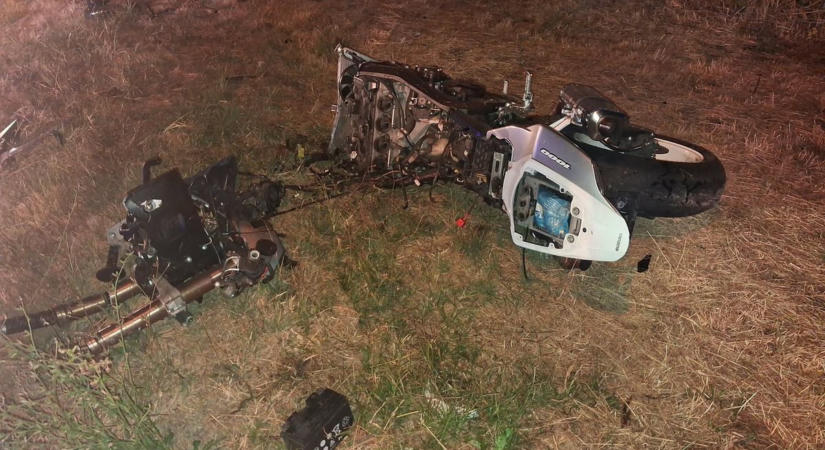 Civilek küzdöttek a Szolnokon karambolozó motoros életéért