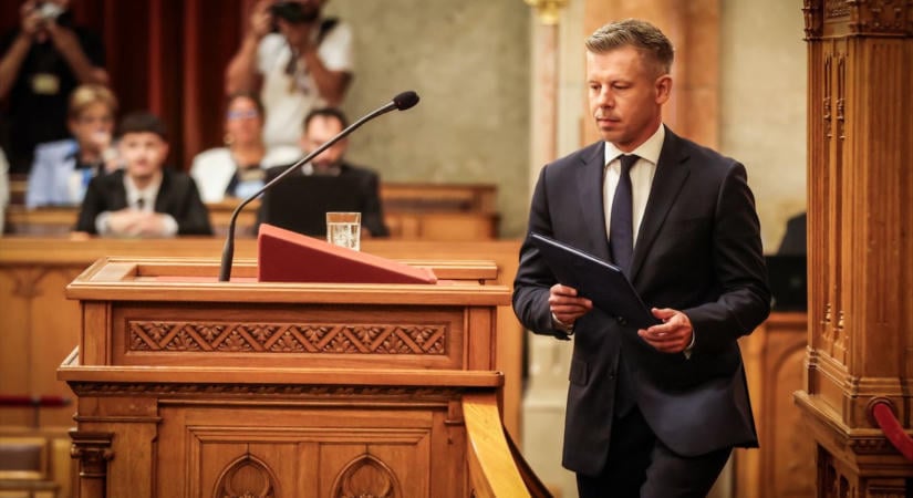 Hétfőn dönt a mentelmi bizottság Magyar Péter, Seszták Miklós és Hankó Balázs ügyéről
