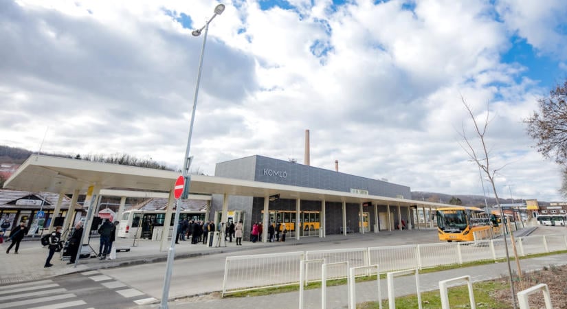 Egyelőre nem lesz napi buszjárat Komló és a főváros között