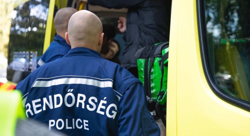 Kitört a balhé a pécsi középiskolában: kórházba szállítottak egy lányt