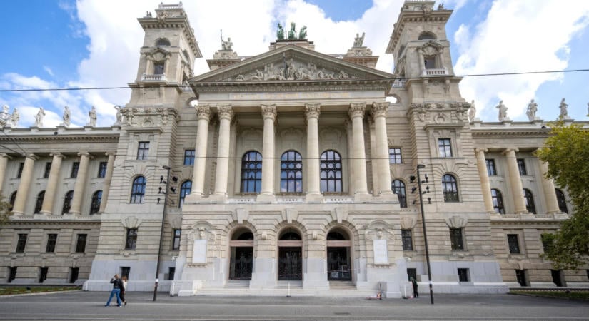 Különlegességet mutat Vitézy Dávid Budapesten