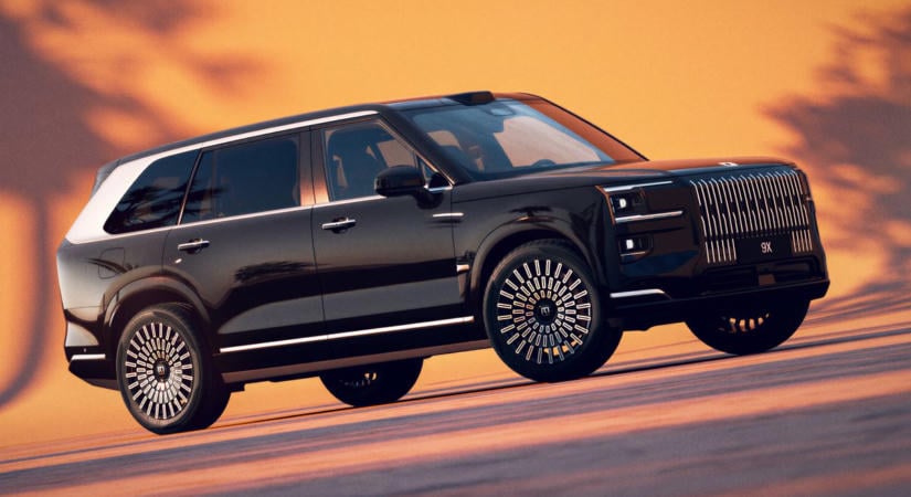 Magyar Márton ezzel 70 milliós luxusterepjáróval furikázott – tárgyalóvá is alakítható