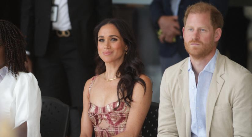 Beteges agymosás a palotában? Harry herceg és Meghan kitálalt a róluk szóló undorító vádakról
