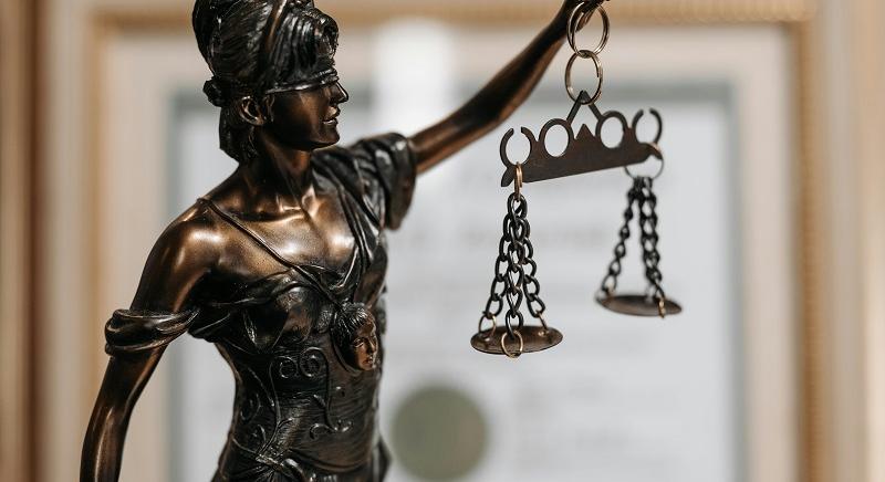 Magyarország megvonta a politikai menedékjogot lengyel ellenzéki politikusoktól