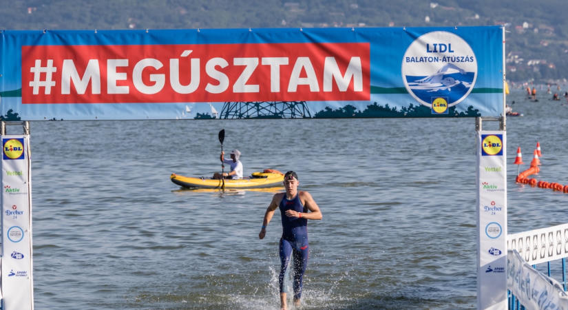 Balaton-átúszás – Nagy Nándor és Békési Eszter volt a leggyorsabb