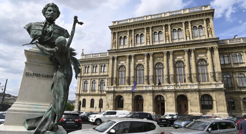 Bemutatták a HUN-REN-t átalakító törvényjavaslatot