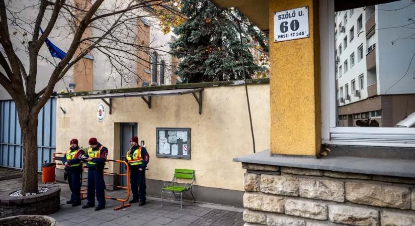 Kollégáira vallott, és beismerő vallomást tett a Szőlő utcai javítóintézet egykori brutális rendészeti vezetője