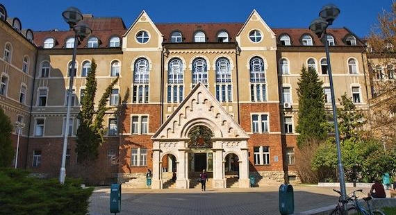 Pécsi egyetem nyerte a HR Excellence in Research Award kitüntetést