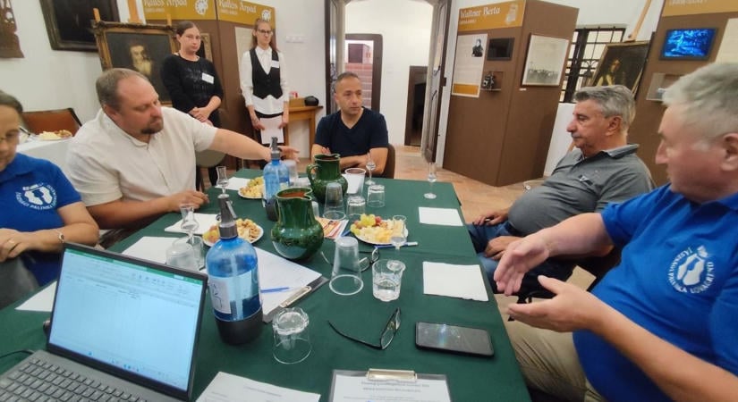 Marcipán és menta a pálinkában, különleges ízek kerültek a poharakba