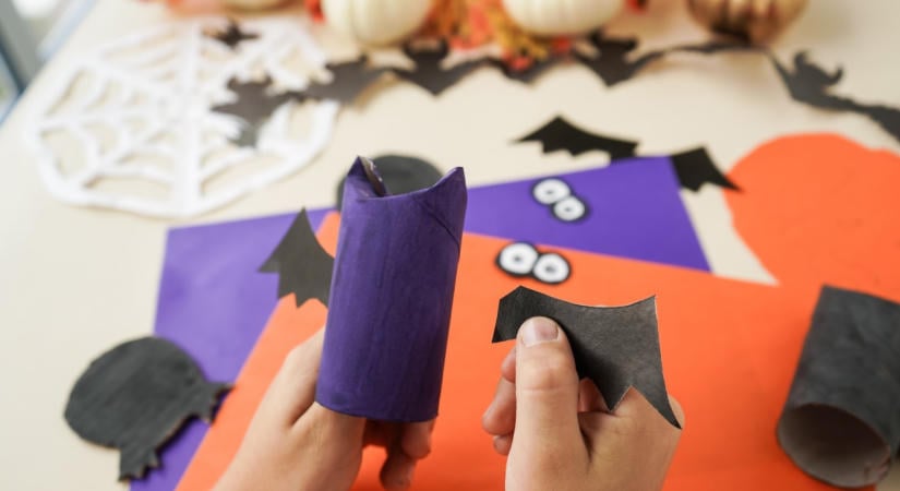 3 last minute halloween dekoráció, amit a gyerekekkel is elkészíthettek