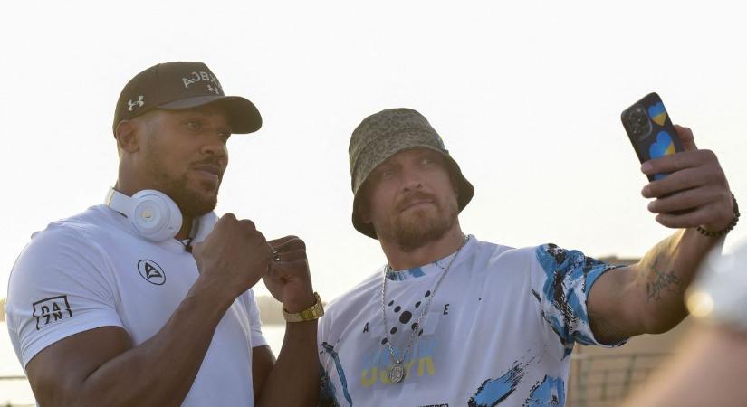 Usyk és AJ nagy harcot ígért a londoni sajtótájékoztatón