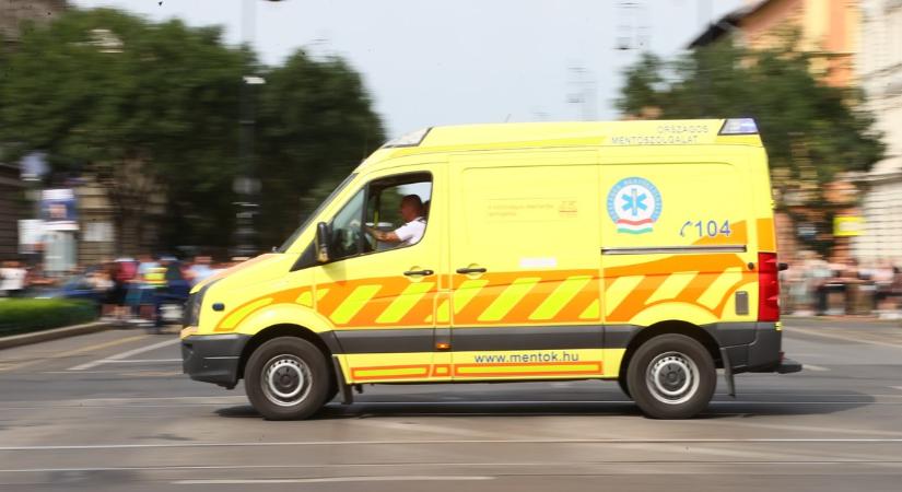Drámai percek a Kálvin téren: a négyéves kisfia mellett esett össze egy édesapa
