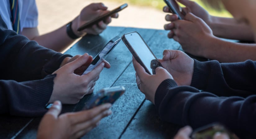 A Snapchat is bevezetheti a napi időkorlátot a tinédzserek számára