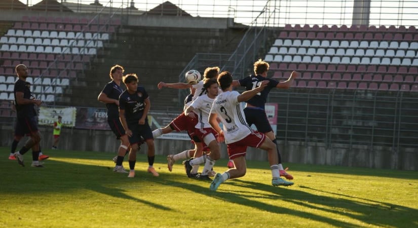 Egy ponttal tért haza Sopronból a VSC Veszprém